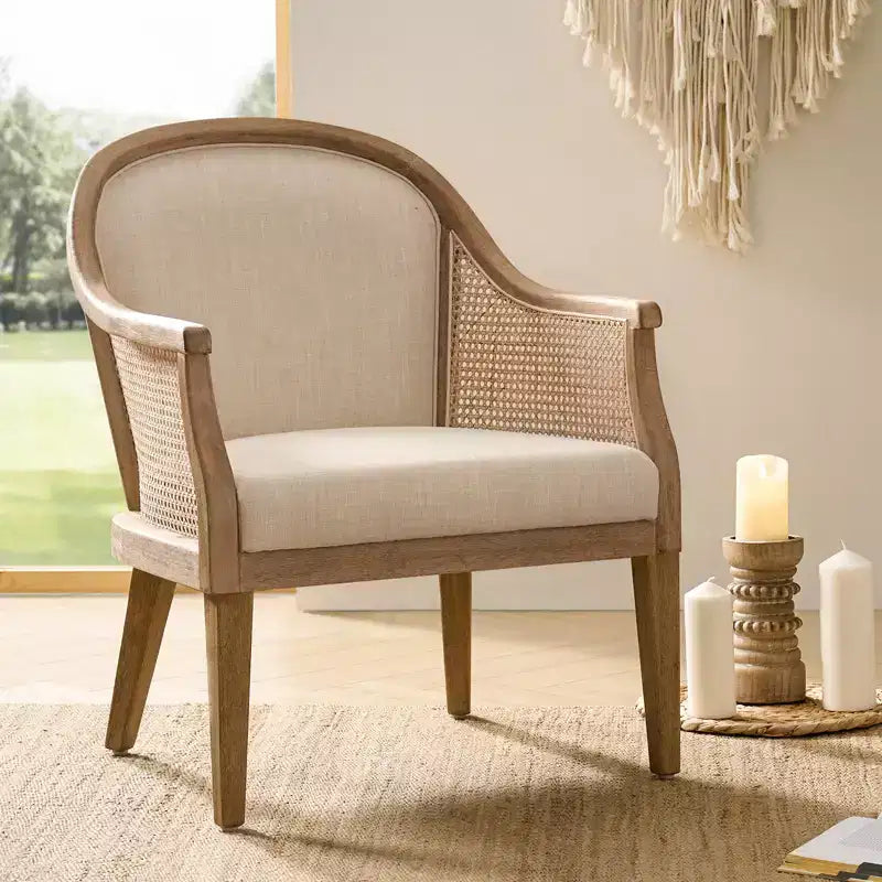 Sessel im Landhausstil aus Rattan und Massivholz