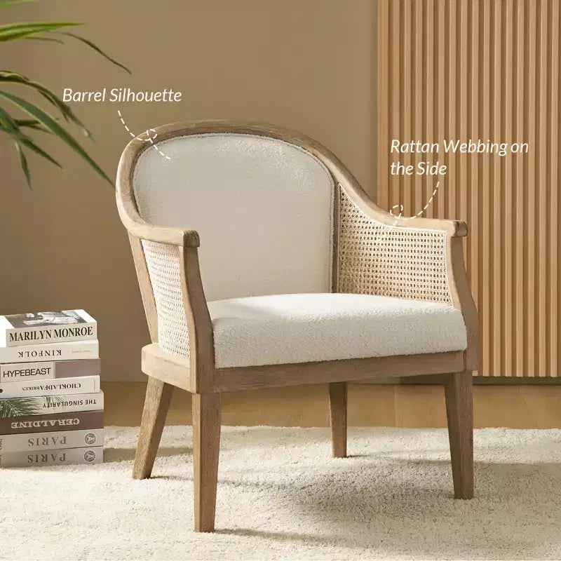 Sessel im Landhausstil aus Rattan und Massivholz