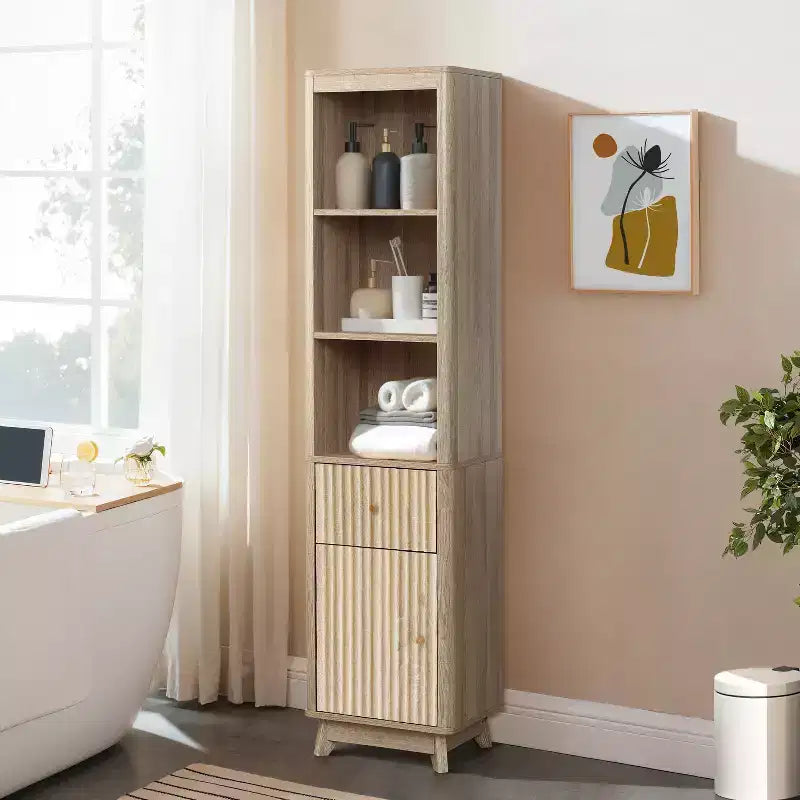 Armario alto de baño marrón de madera manufacturada con acabado natural, diseño ondulado, 1 cajón y 1 puerta
