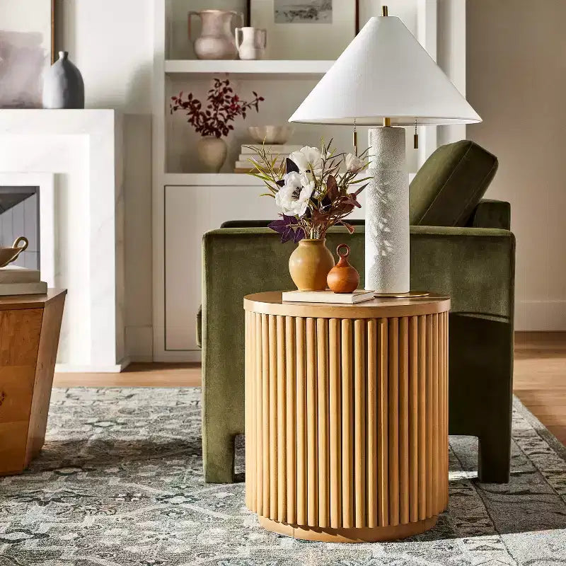Table d’appoint naturelle, style classique minimaliste