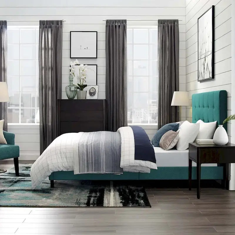 Queen Button-tufted Upholstered Platform Bed